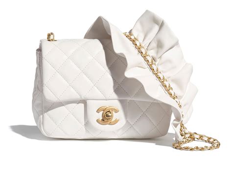 chanel 限定 ポーチ 2020|Here Are Our Favorite Bags From Chanel’s Fall 2020 Collection.